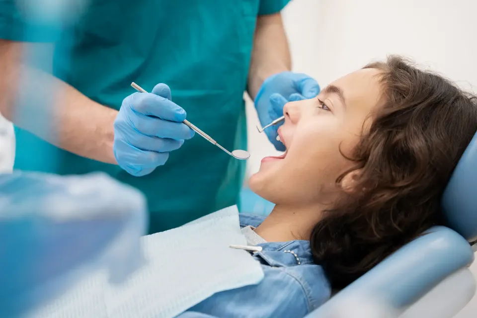 Abstract soft gradient background representing dental restoration and tooth replacement